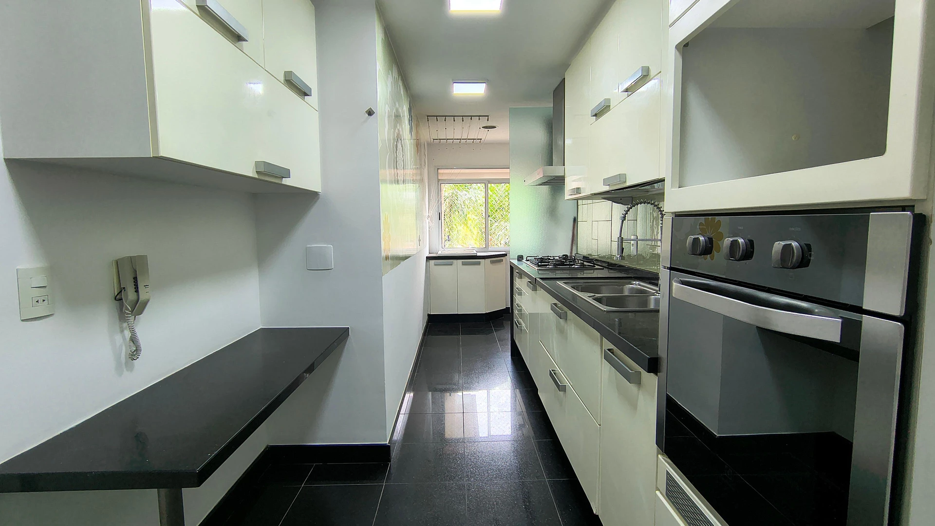 Departamento con balcón cerrado con vidrio en Rio de Janeiro — photo 7