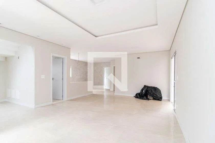 400 m² house with 4 bedrooms and 6 bathrooms — photo 2