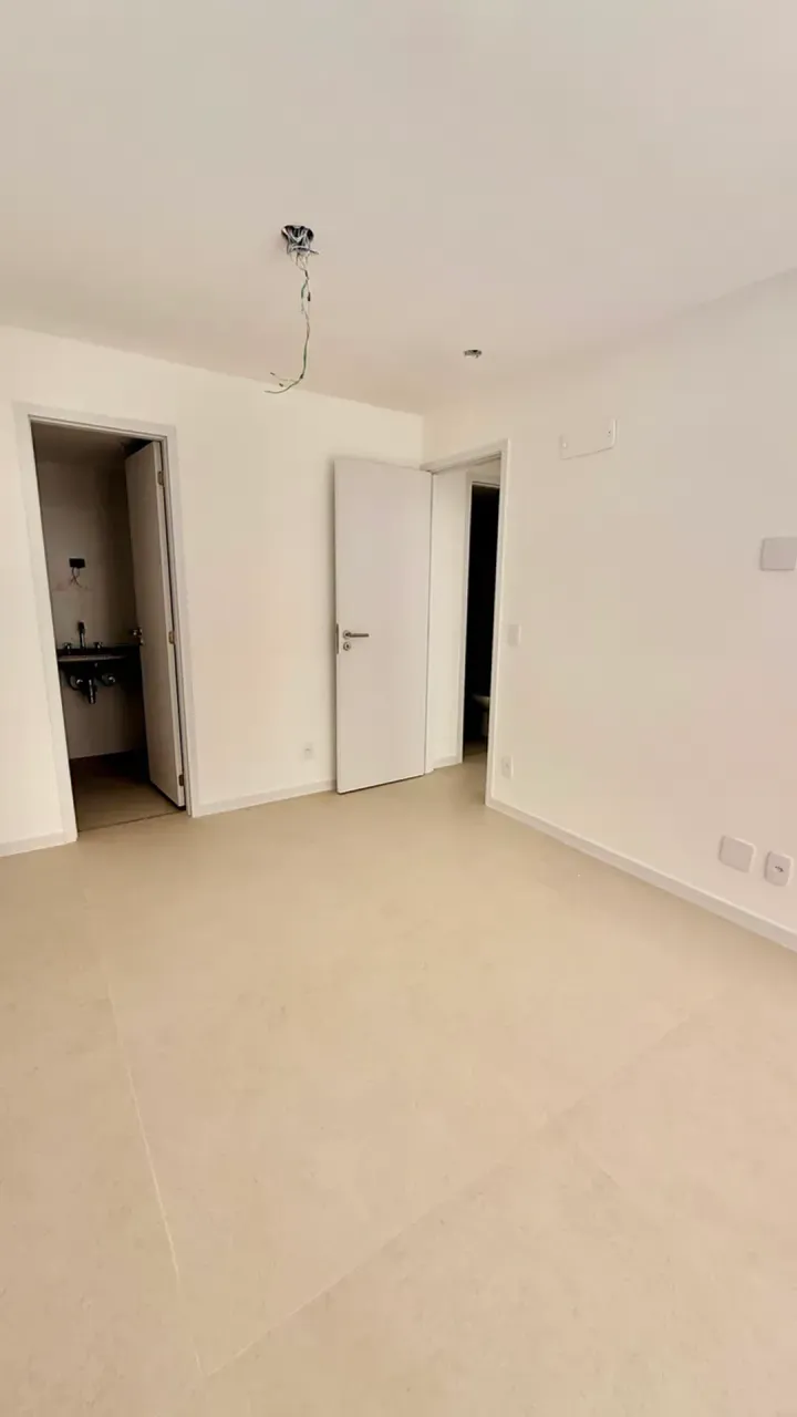 2-bedroom apartment with a balcony and 1 parking space — photo 9