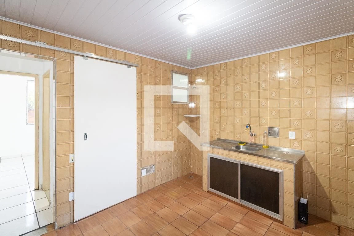 3-bedroom apartment with a separate gas-stove kitchen — photo 17