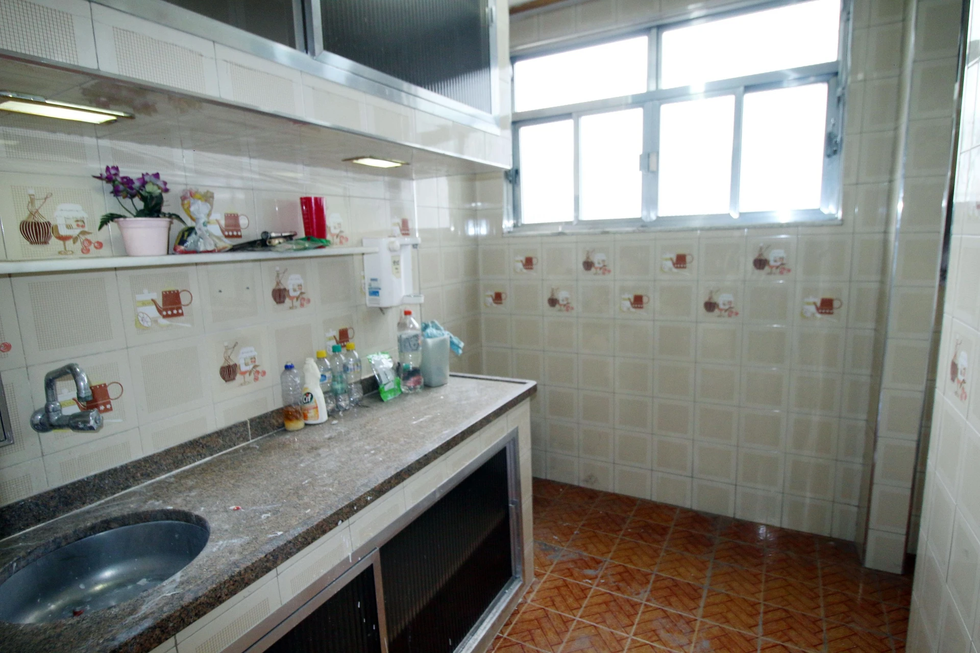 2-bedroom apartment in a building with a gym — photo 43