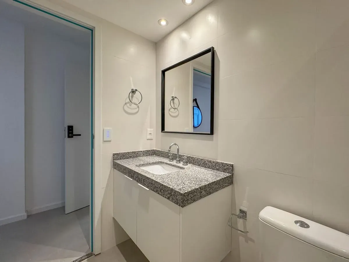 Furnished apartment, 35 m², with a home office — photo 39