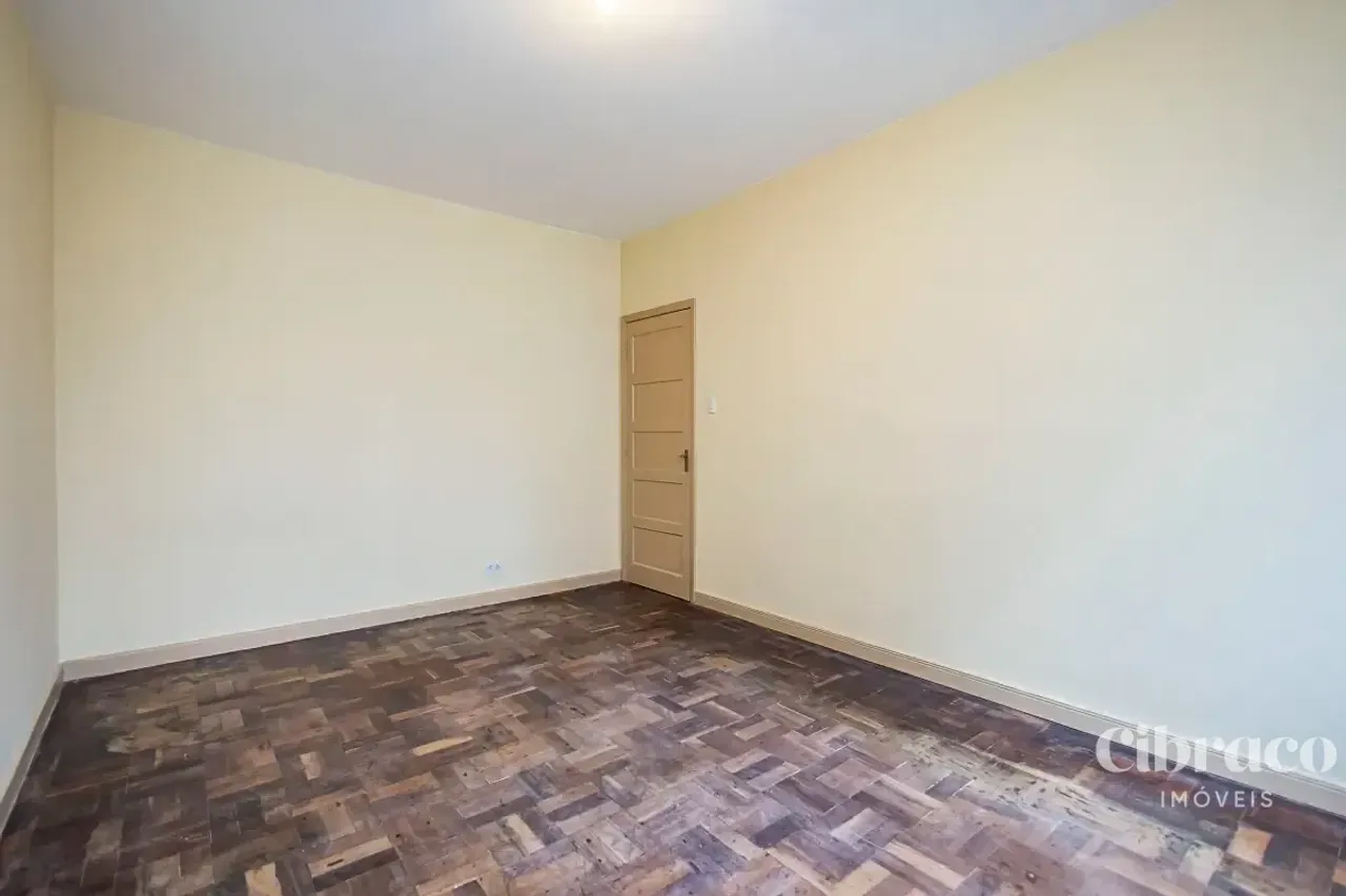 124 m², 3-bedroom apartment without parking, separate kitchen — photo 8