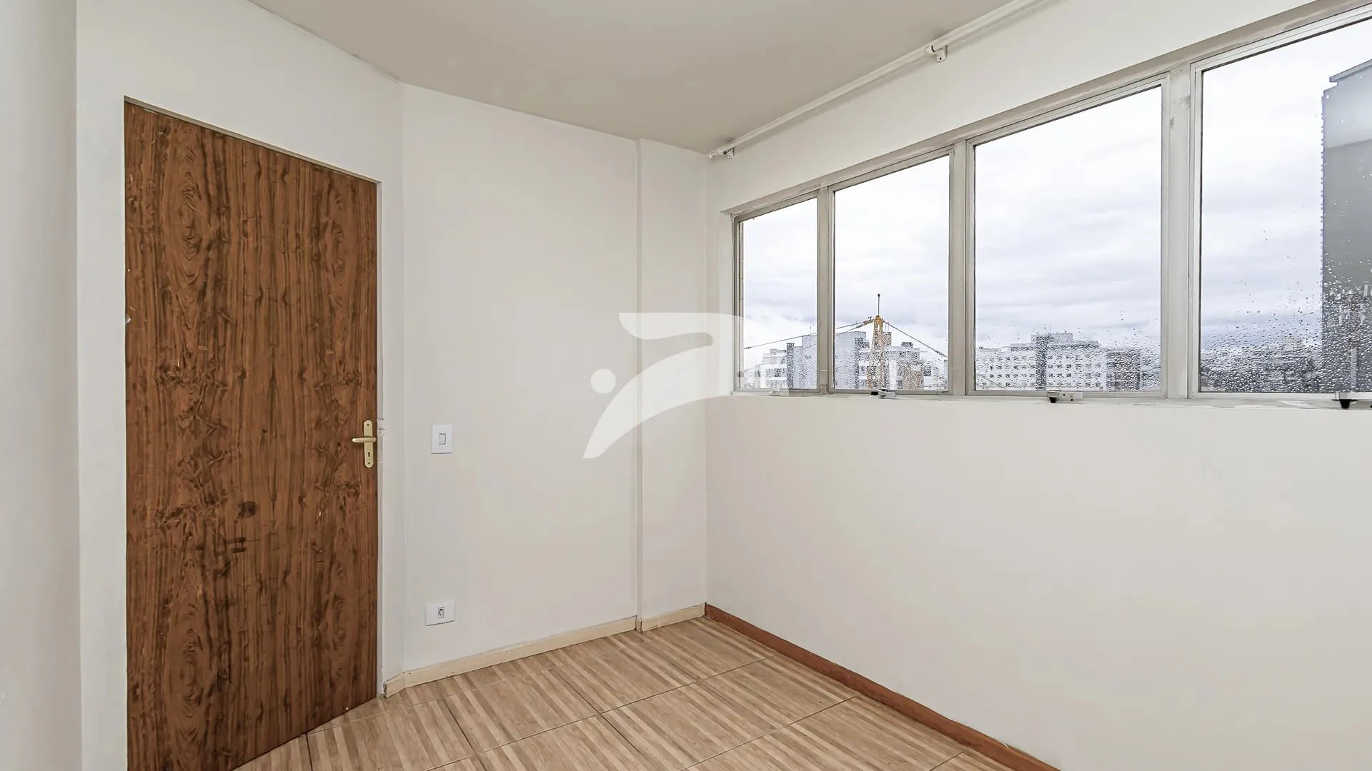 Apartamento de 2 quartos com 56 m² e cozinha separada — photo 5