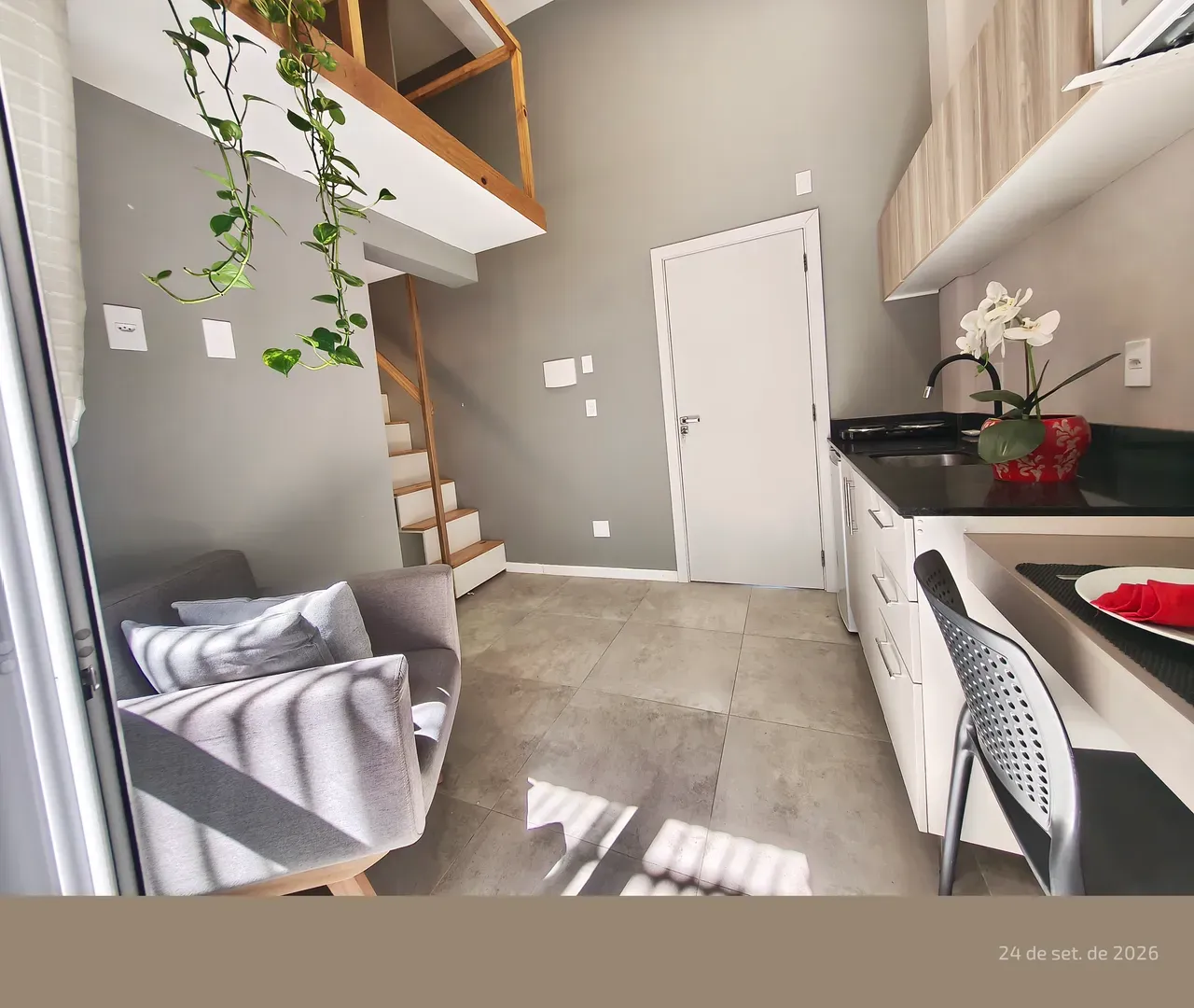 Home office in a one-bedroom apartment, 27 m²