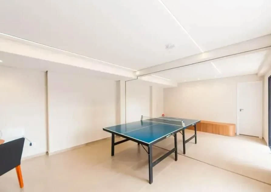 2-bedroom apartment with a washing machine in Curitiba — photo 36