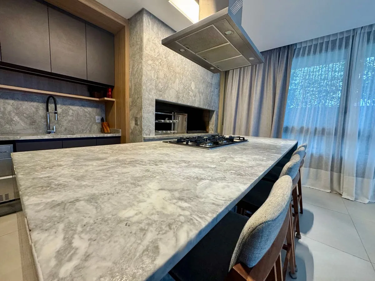 Вид на воду и 3 спальни: квартира 95 м² — photo 26