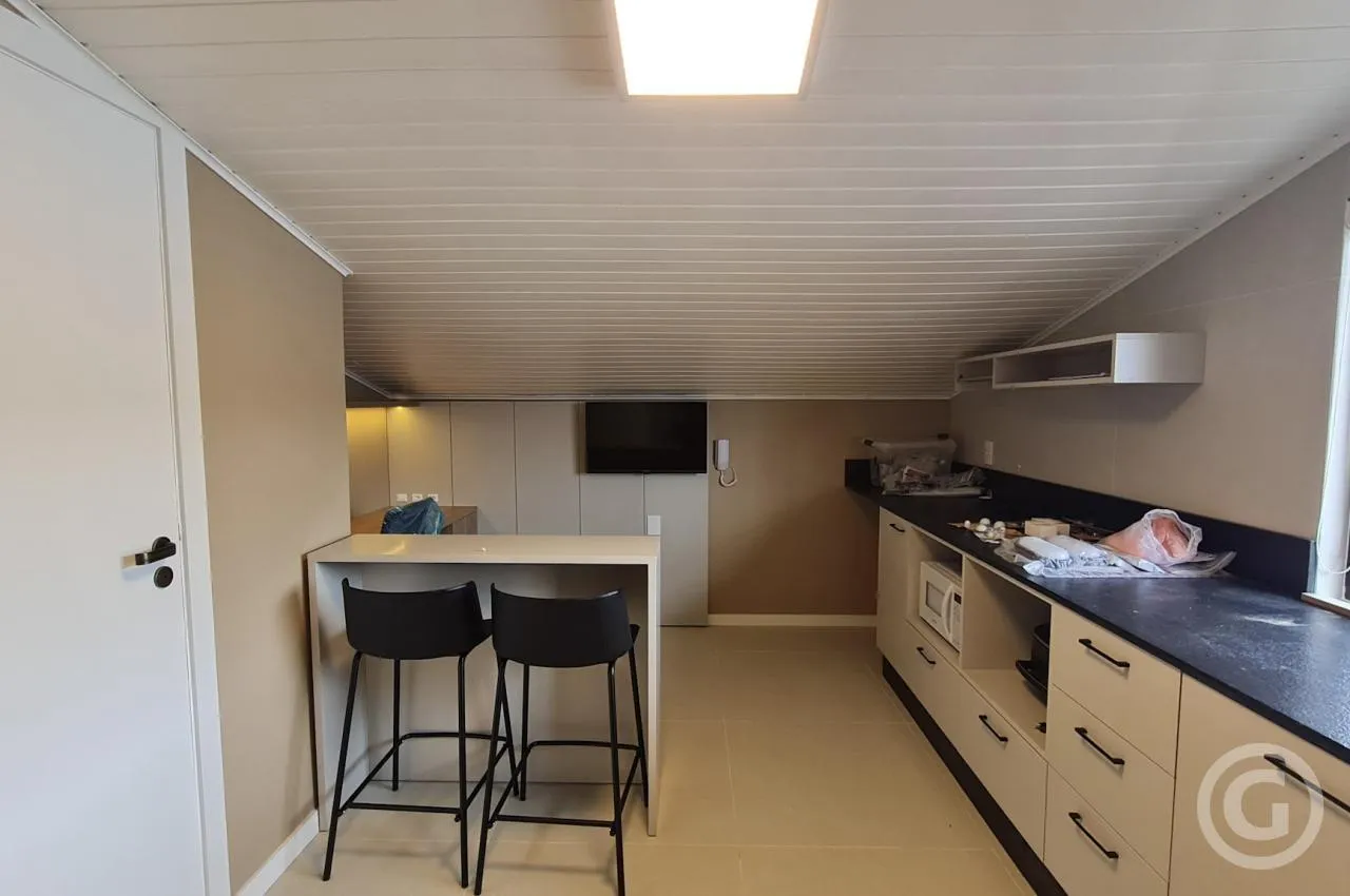 One-bedroom apartment with a mountain view in Florianópolis — photo 8