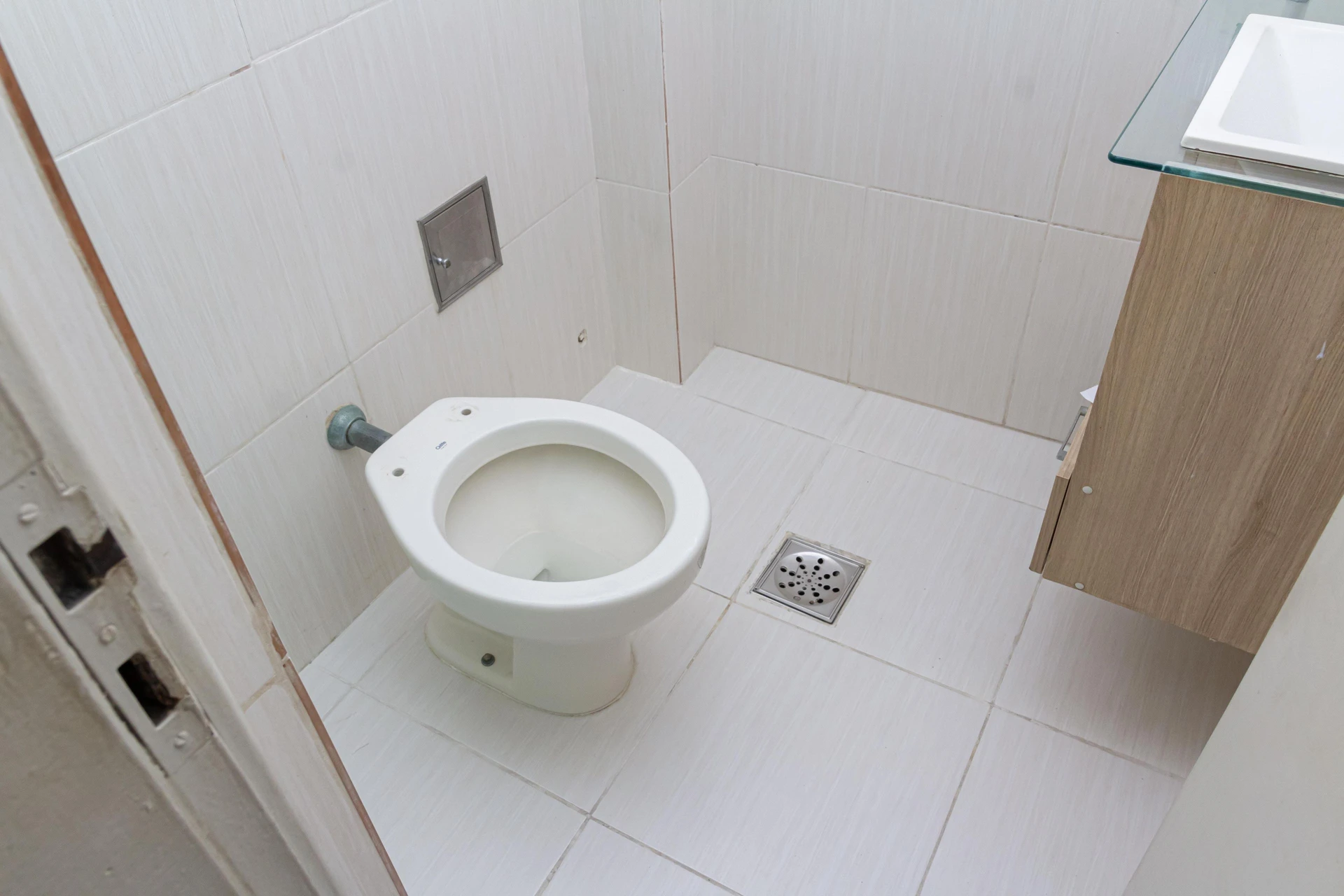 2-bedroom rental apartment with 1 bathroom and parking — photo 21