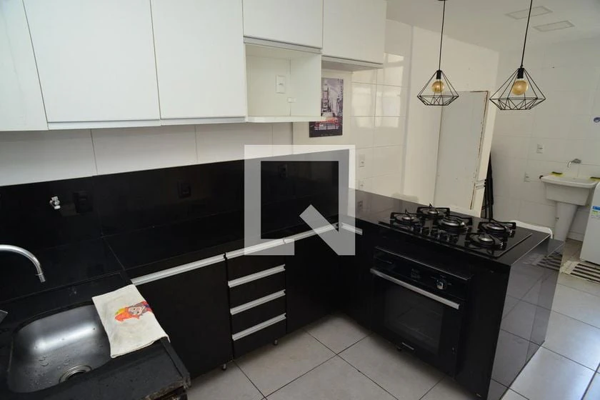 Top-floor rental with 4 bedrooms and 200 m² — photo 3