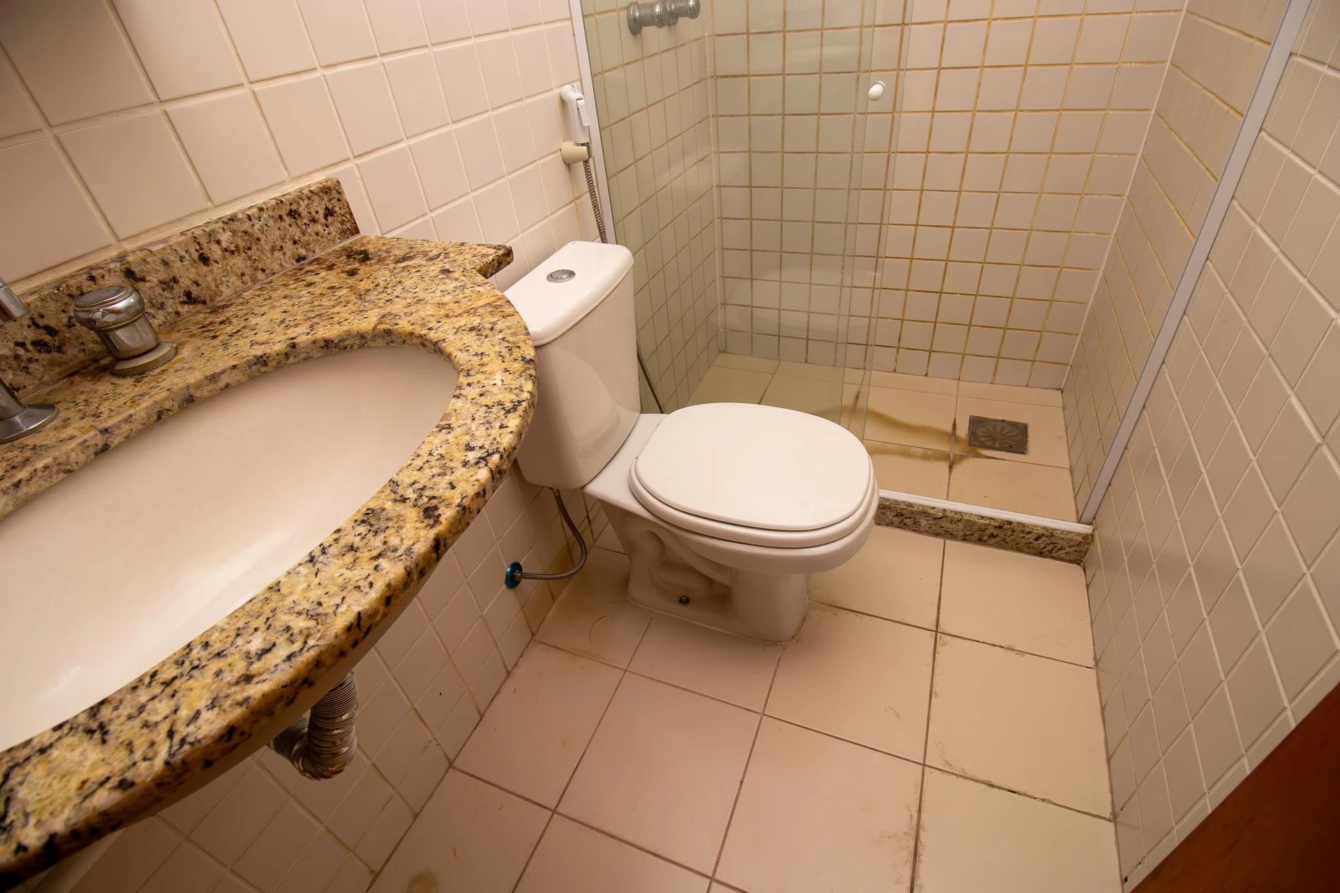 Furnished house with 2 bedrooms and 1 en-suite — photo 43