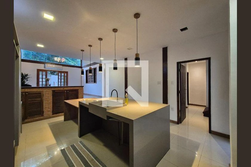 3-bedroom house with a home office — photo 22