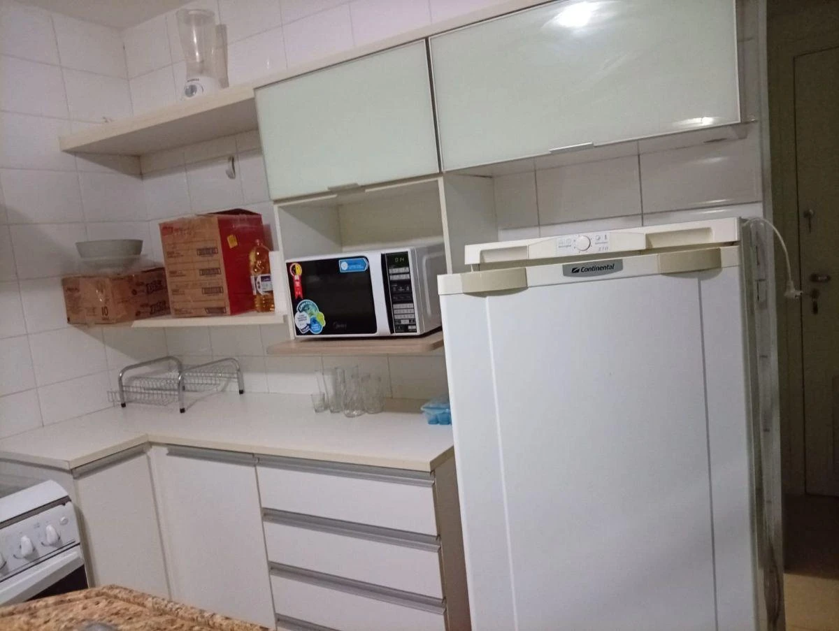 Furnished 40 m² apartment with a closed kitchen — photo 33