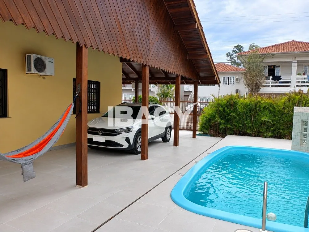2-bedroom house with a grill on the balcony — photo 8