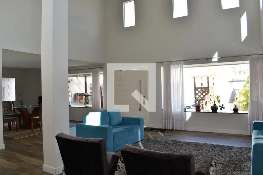 Casa com 4 quartos, 2 suítes, jardim e varanda — photo 5