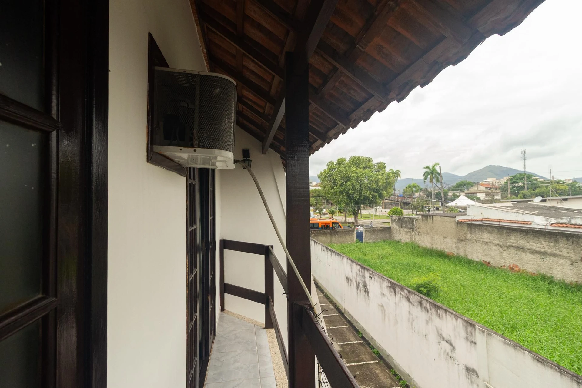 Casa amueblada con 2 dormitorios y parrilla en el balcón — photo 21