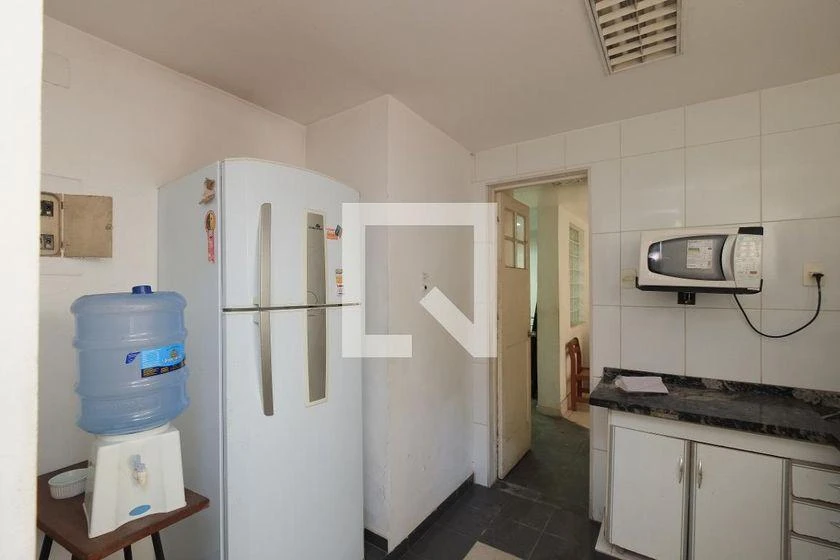 Rental house with 10 bedrooms and a separate kitchen — photo 41
