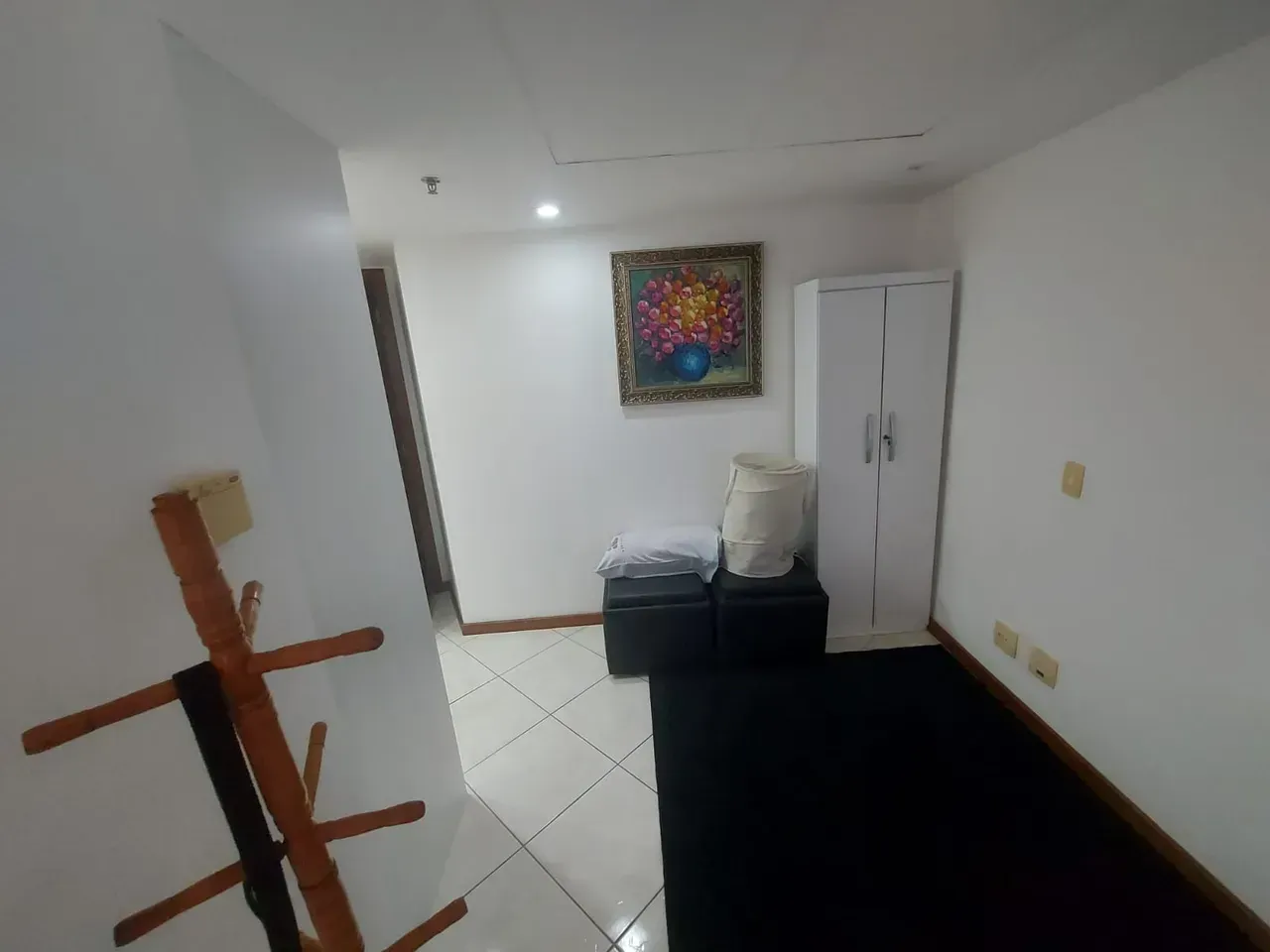 2-bedroom apartment with water view through the windows — photo 12
