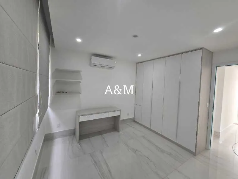 Casa com 4 quartos e 5 banheiros, 4 vagas — photo 24