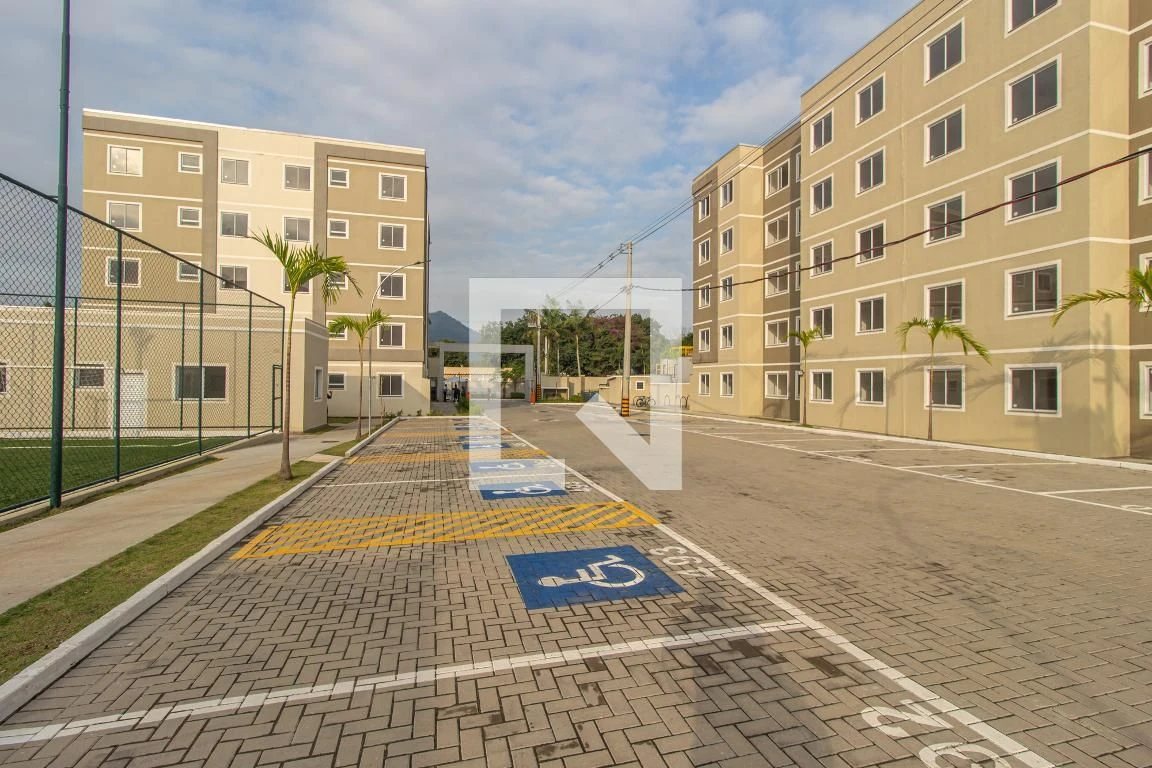 2-bedroom apartment in a building with a pool — photo 27