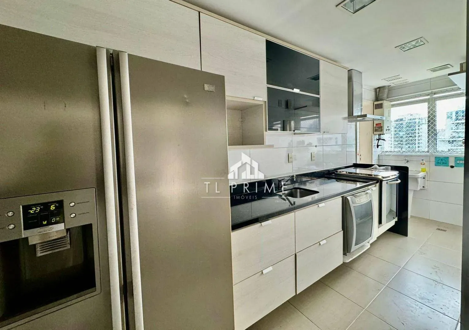 Furnished apartment, 98 m², with a water view — photo 14