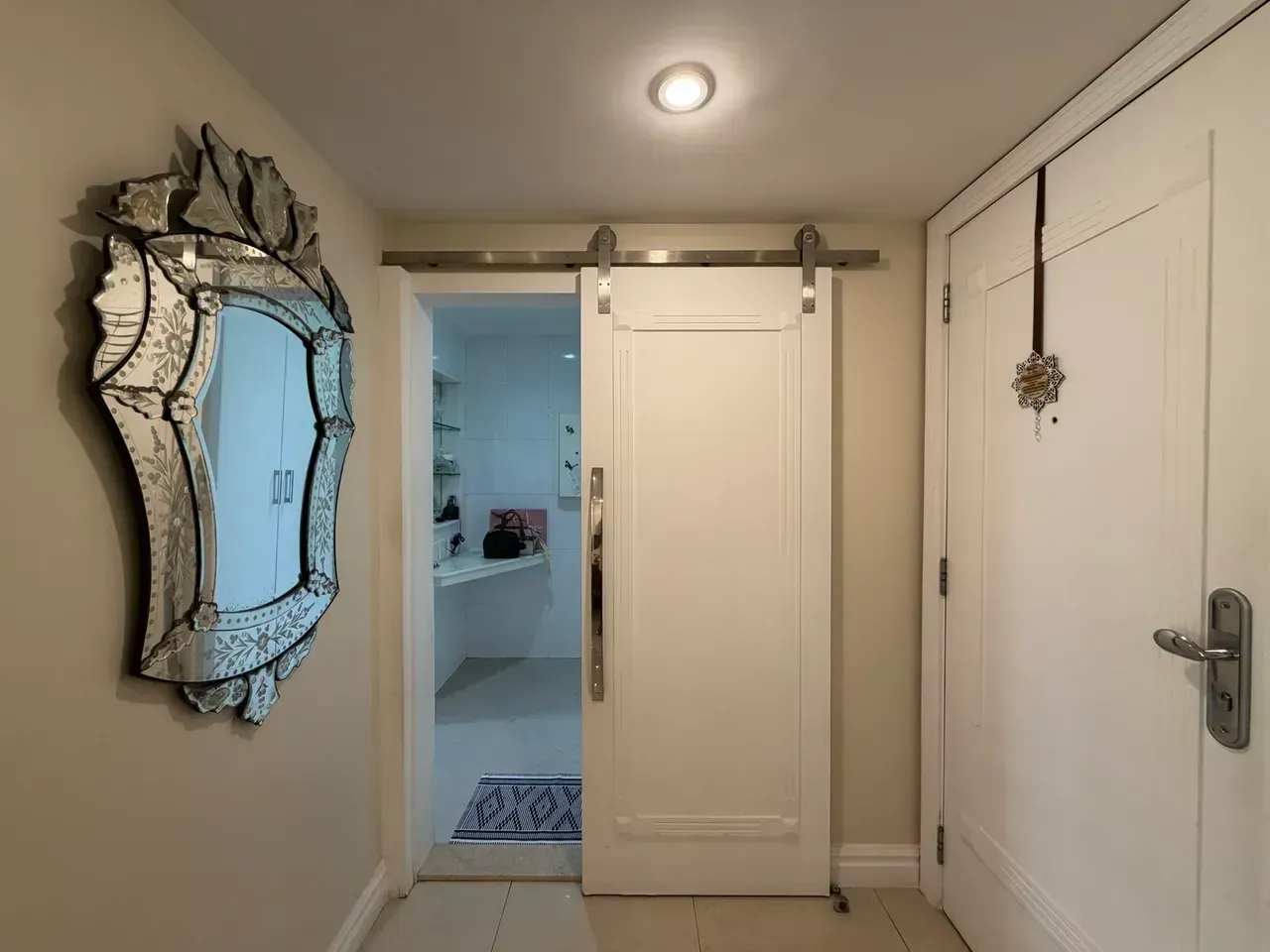 Furnished apartment, 160 m², with a jacuzzi — photo 2
