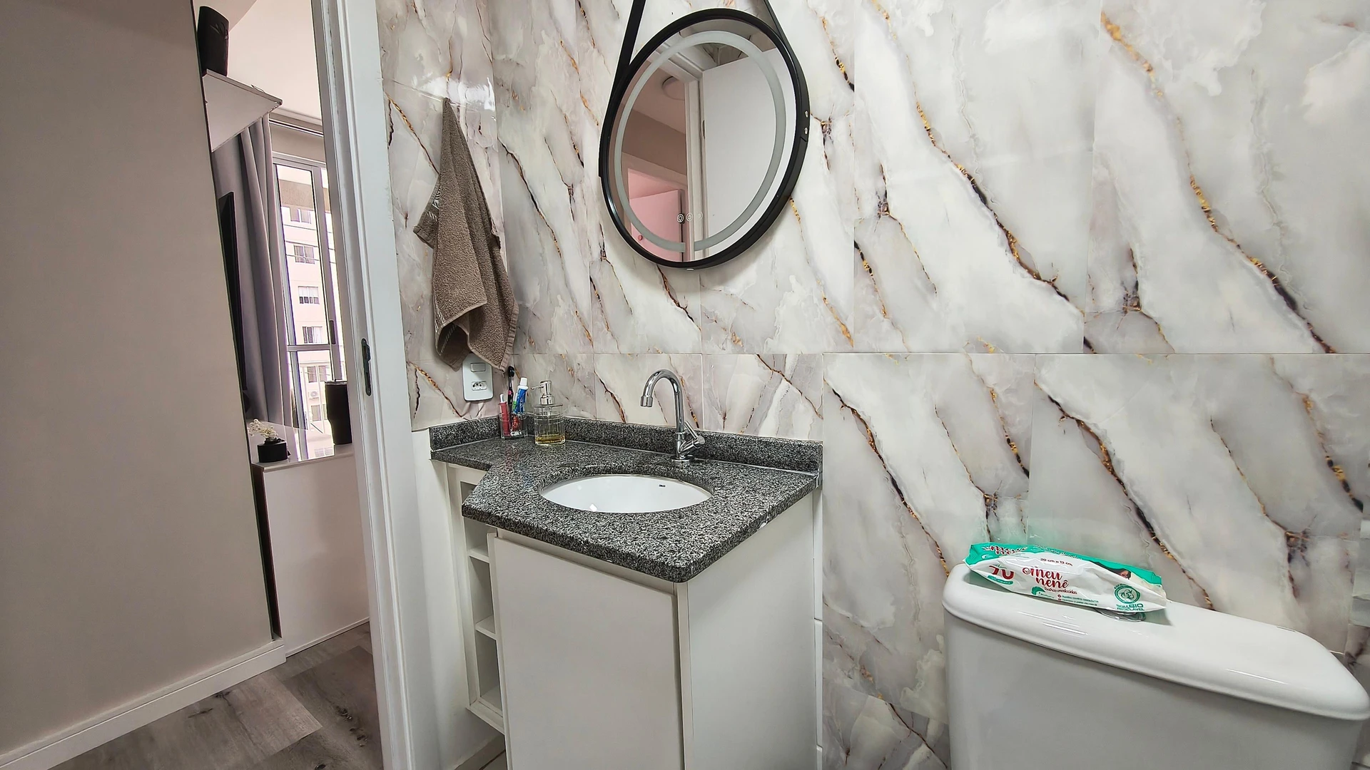 3-bedroom apartment with a washing machine — photo 5