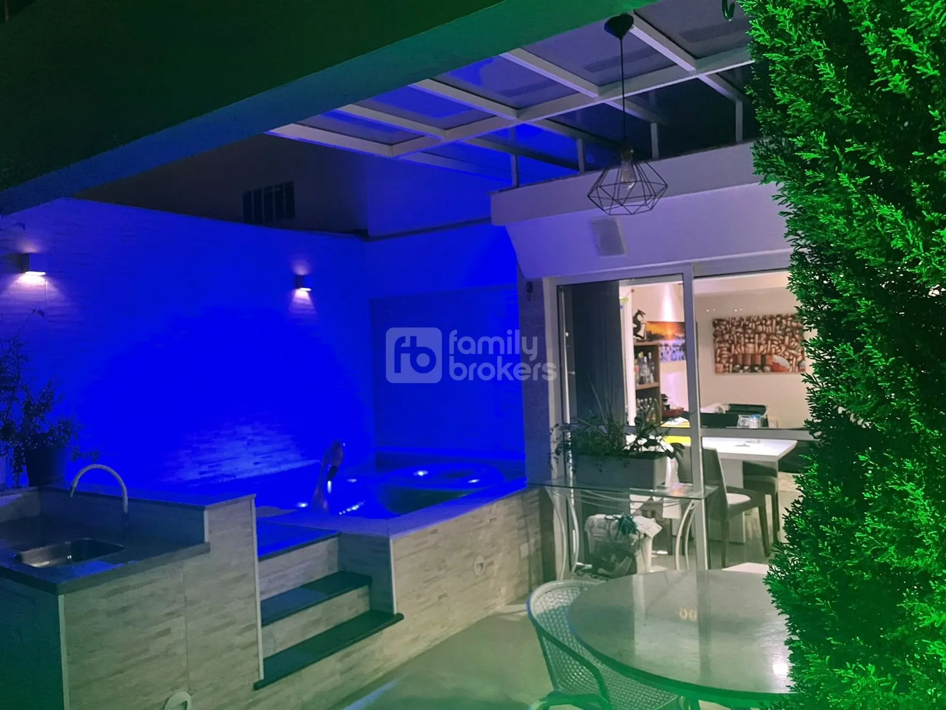 Furnished apartment, 138 m², with a walk-in closet — photo 6