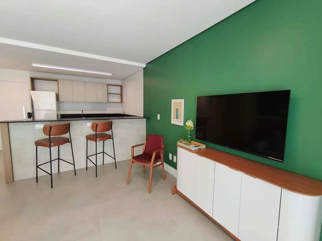 Furnished 1-bedroom apartment with balcony