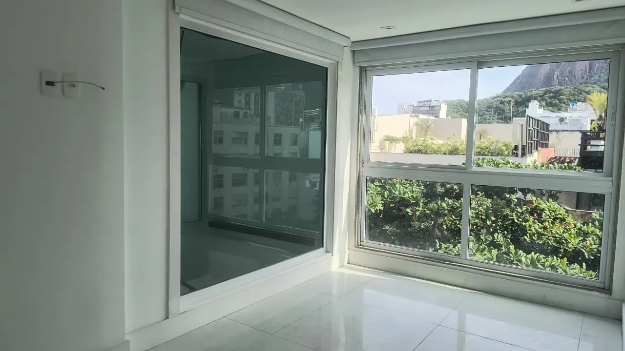 Rooftop apartment with 3 bedrooms and 1 bathroom — photo 55