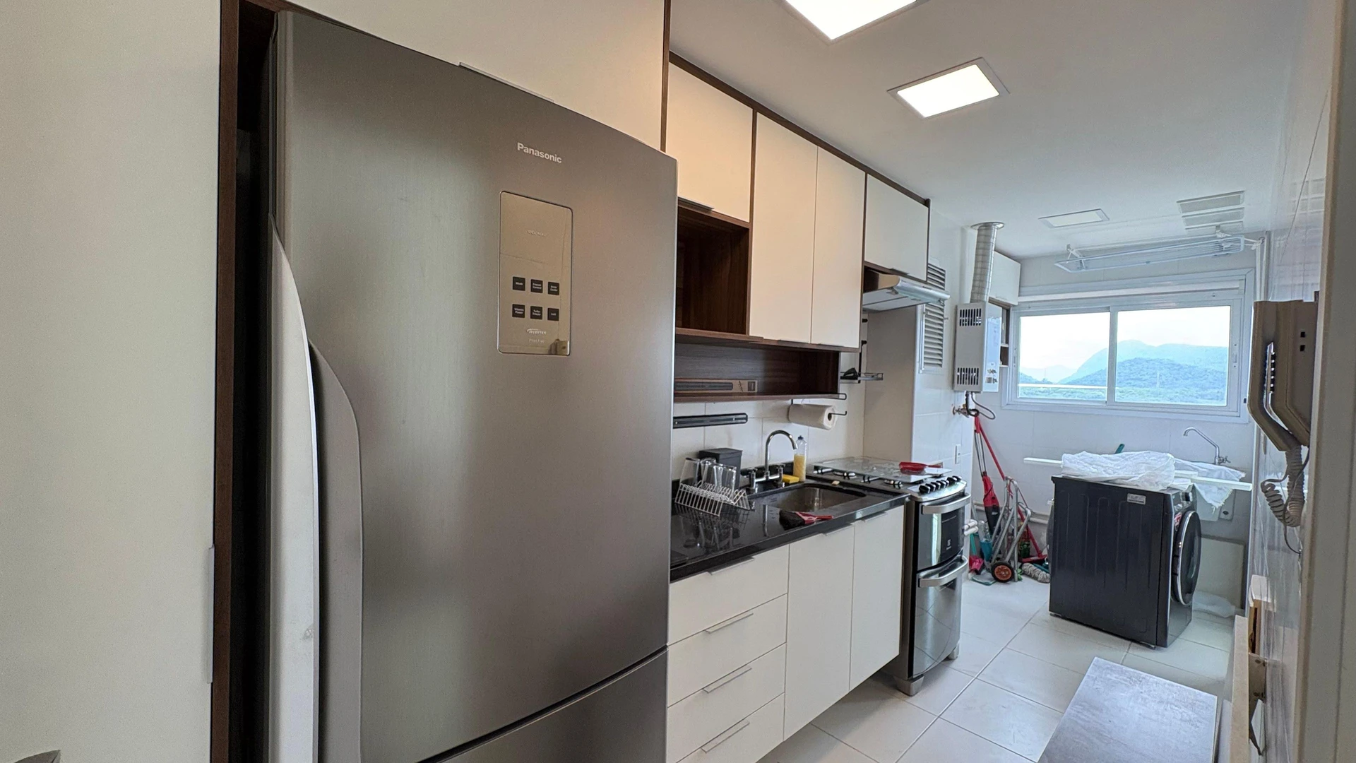 Water view in a 3-bedroom apartment, 85 m² — photo 13