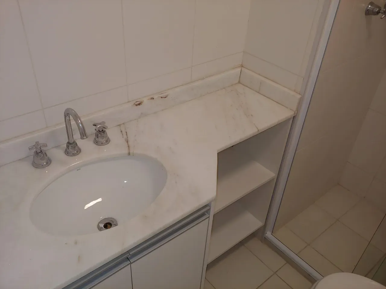 Apartment with 3 bedrooms, balcony and 2 parking spots — photo 42