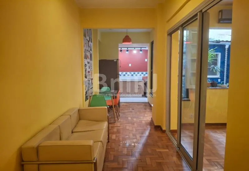 1 quarto e piso de madeira ou laminado: apartamento de 70 m² — photo 7
