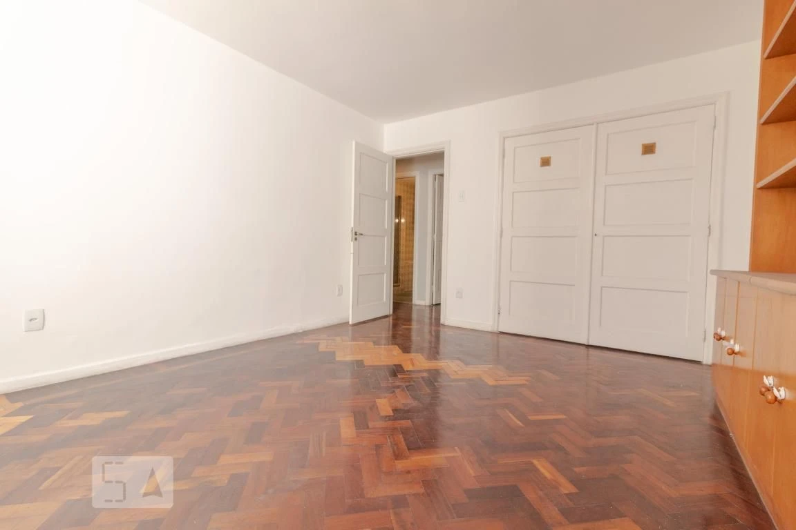 Apartment, 200 m², with a bathtub — photo 23