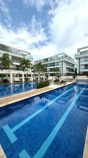 Furnished 4-bedroom apartment with enclosed balcony — photo 19
