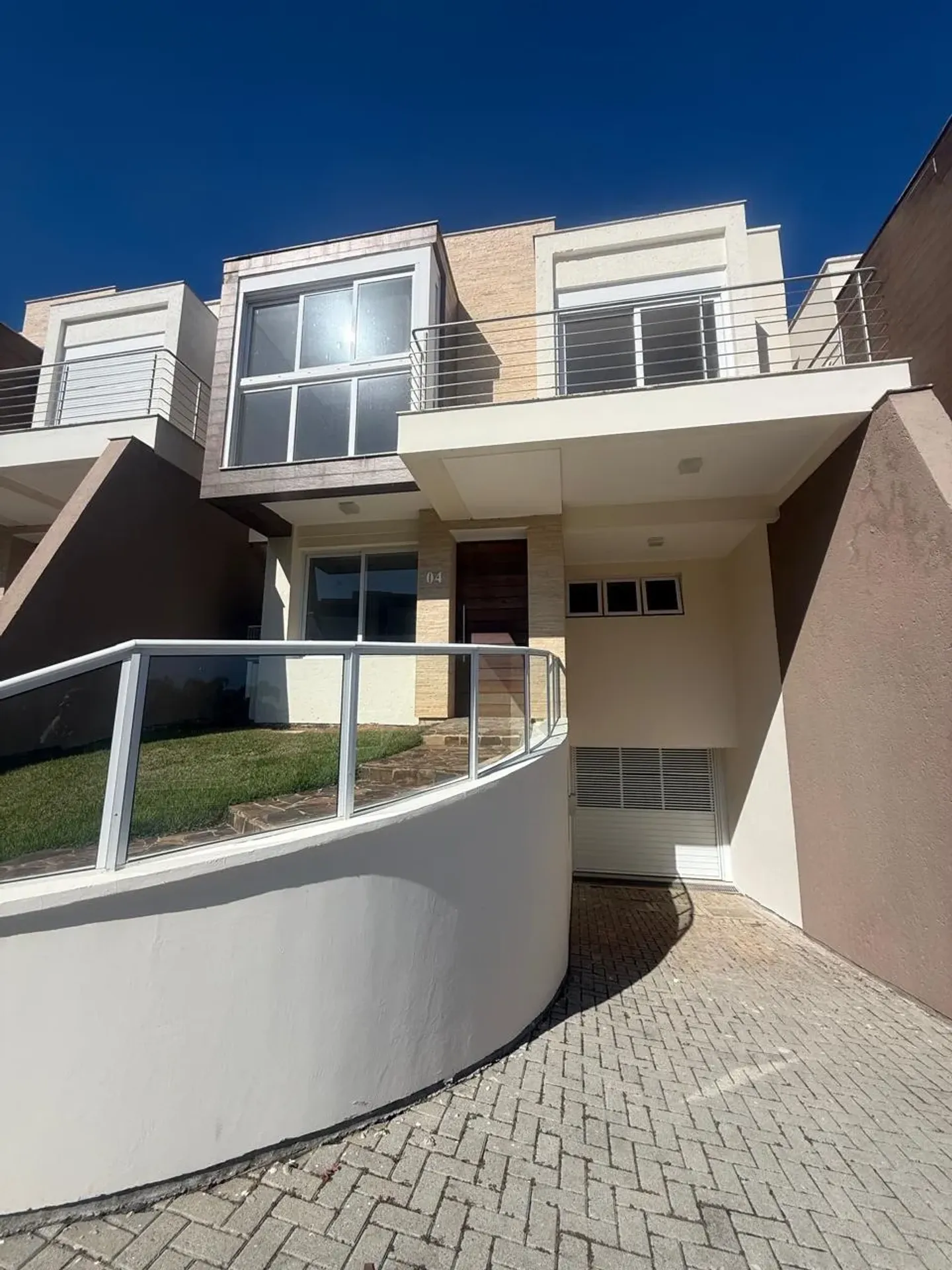 Furnished house, 263 m², with a water view — photo 12