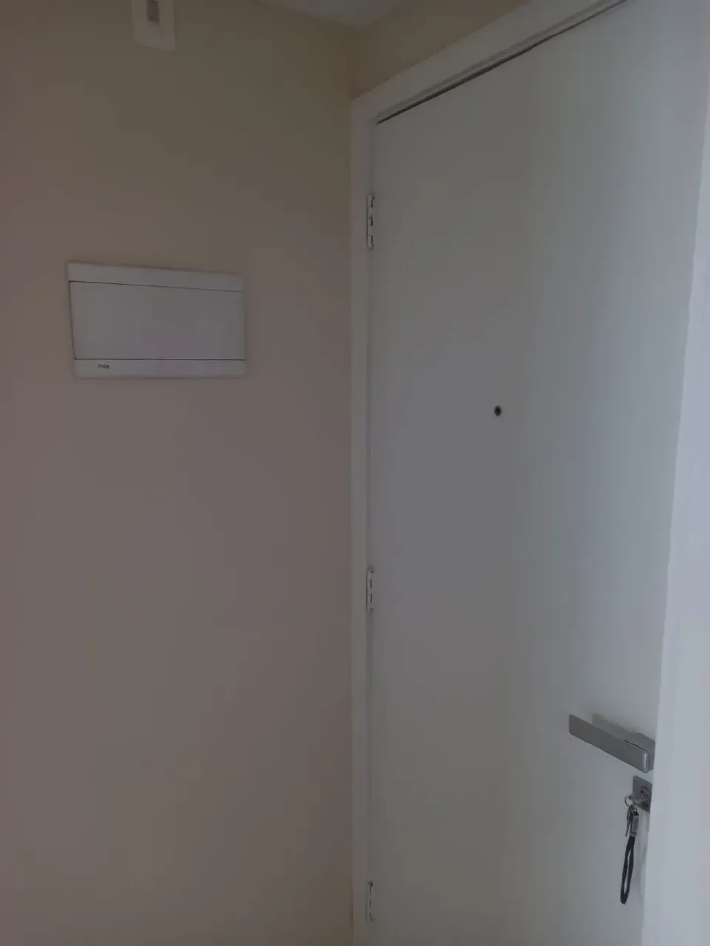 2-bedroom apartment with a home office — photo 34