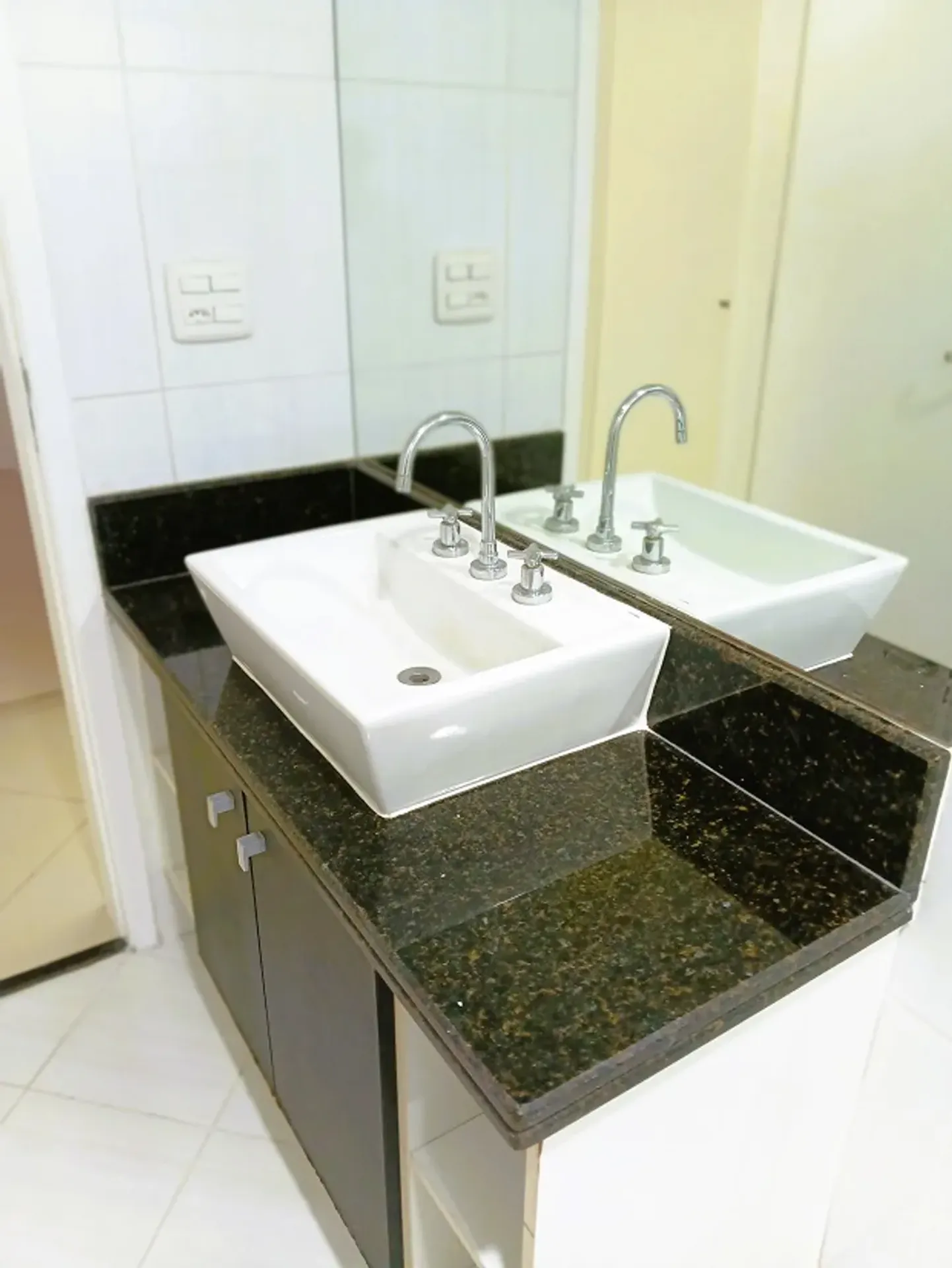 Casa sem vaga, 3 quartos e 3 banheiros reformada — photo 37