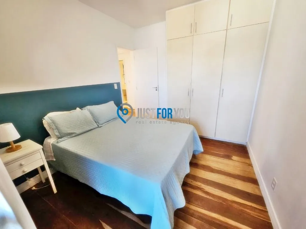 Furnished apartment with 4 bedrooms and 144 m² — photo 19
