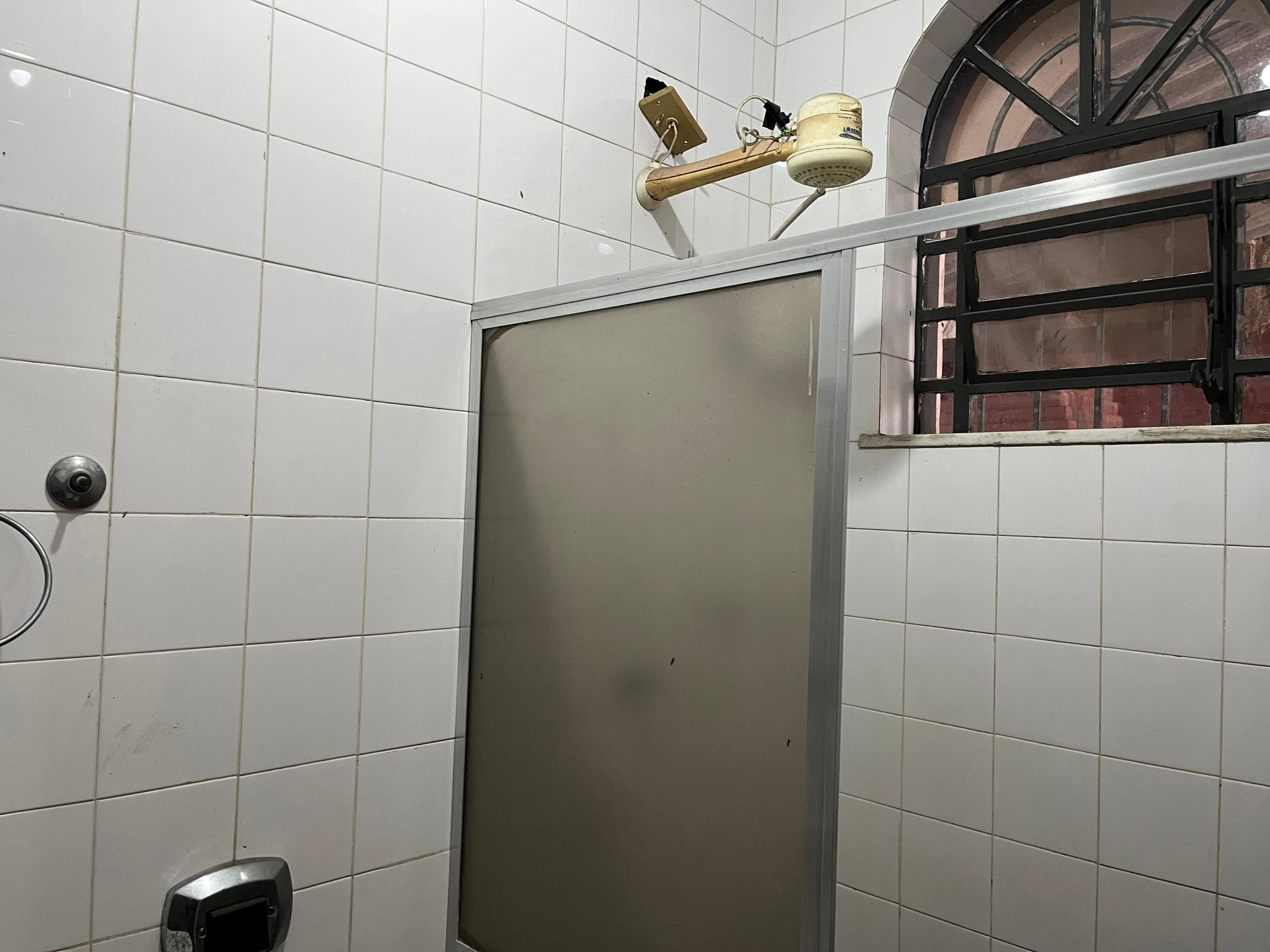 Casa sem mobília com 4 suítes e 7 banheiros — photo 5