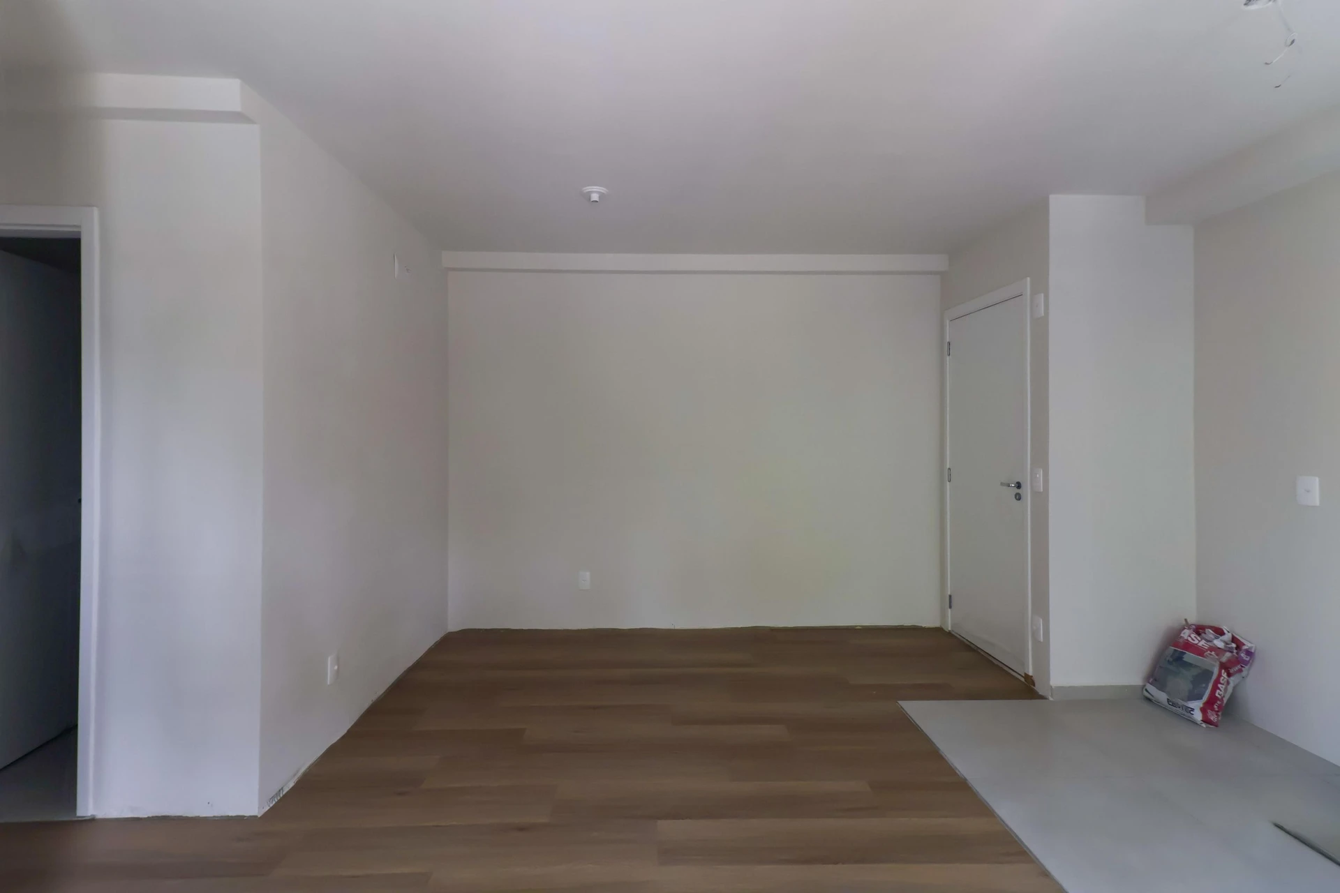 3-bedroom apartment with a park view in Curitiba — photo 14