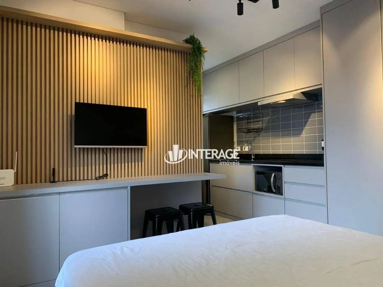 41 m² studio with 1 bedroom and a private BBQ balcony — photo 3