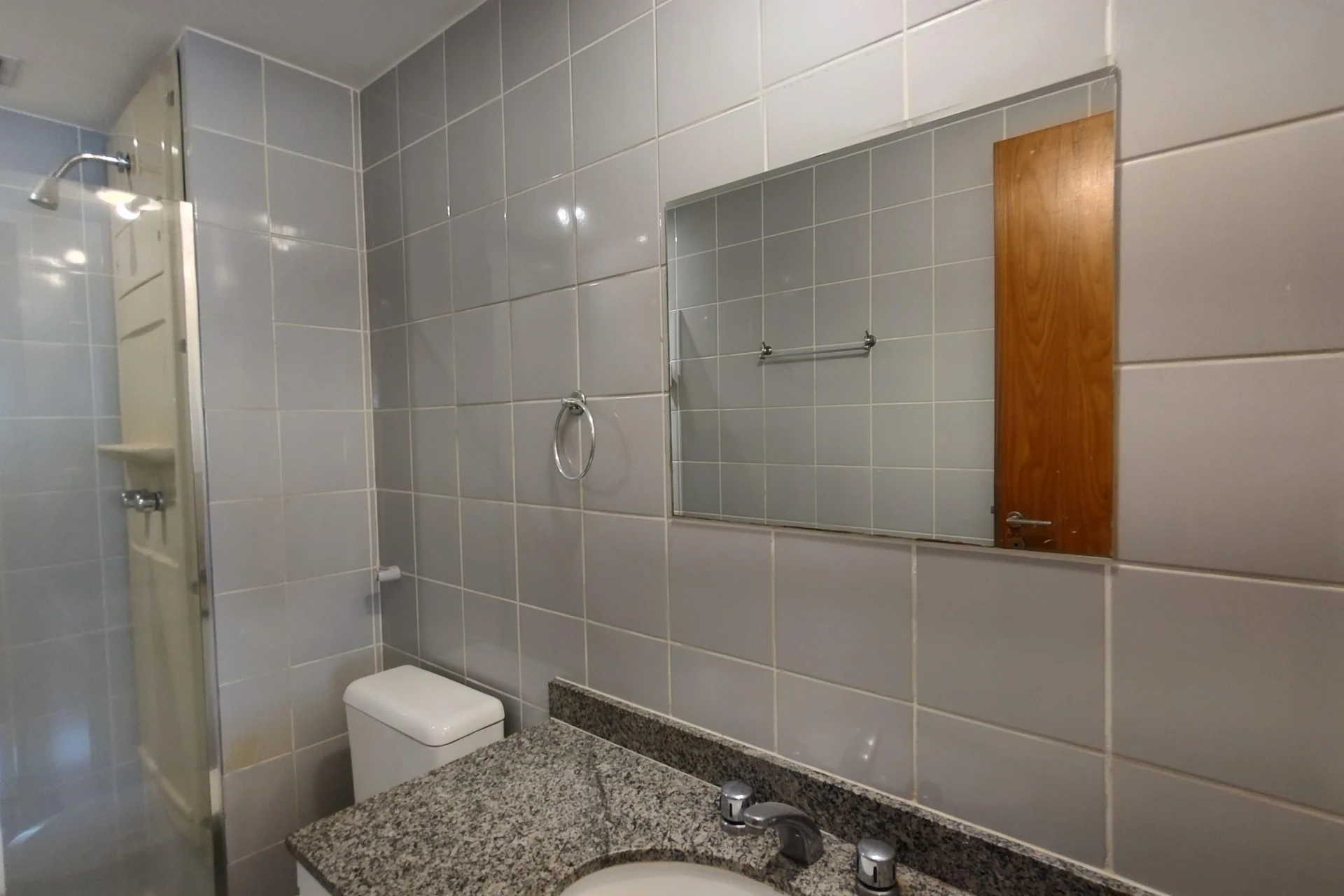 99 m² apartment with a water view and a washing machine — photo 47