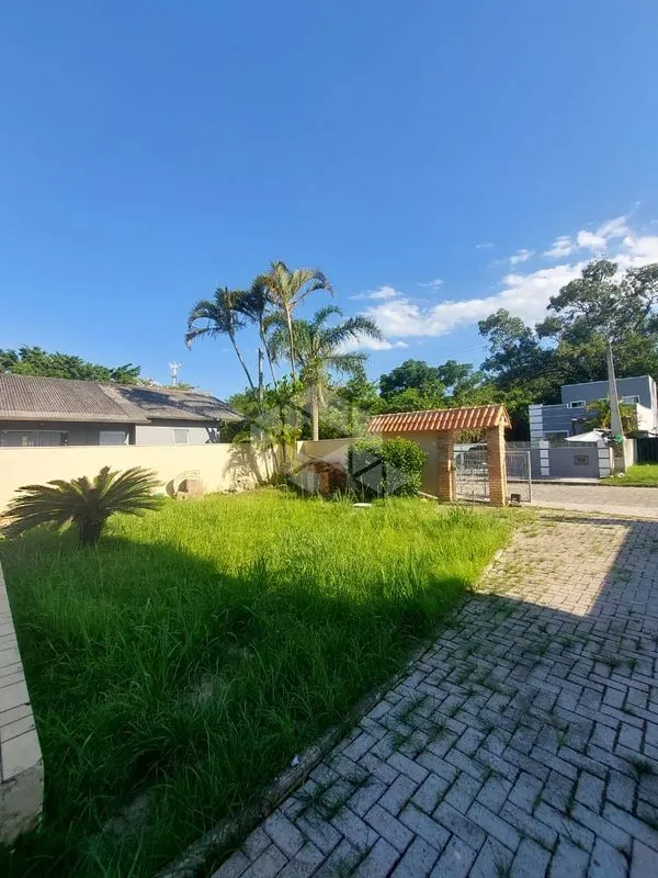 210 m² rental house with 4 bedrooms and a grilled balcony — photo 12