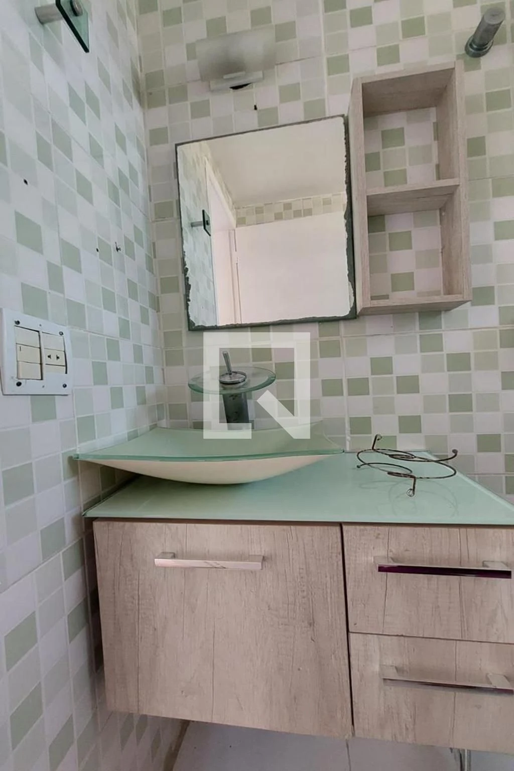 2-bedroom apartment in a building with a pool — photo 46