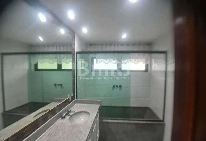 4-bedroom apartment with 271 m² and 3 parking spots — photo 20