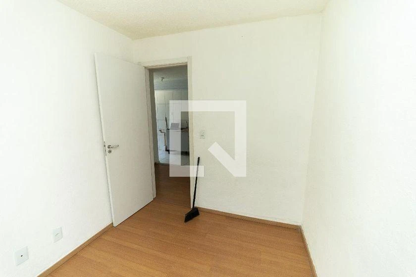 2-bedroom apartment in a building with a gym — photo 10