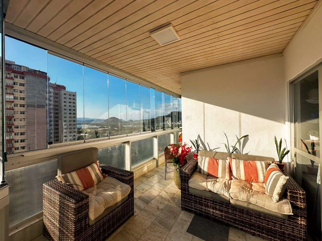 Furnished 81 m² apartment with 2 bedrooms and enclosed balcony — photo 3