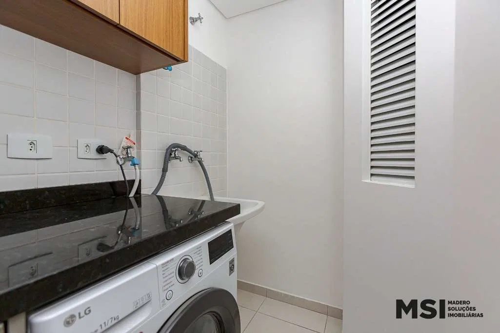 One-bedroom apartment with a washing machine in Curitiba — photo 15
