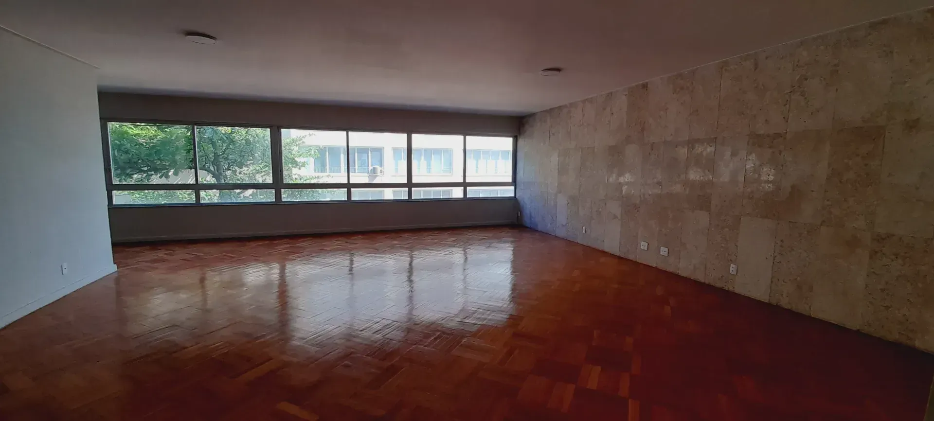 Unfurnished apartment with 4 bedrooms and 2 parking — photo 3